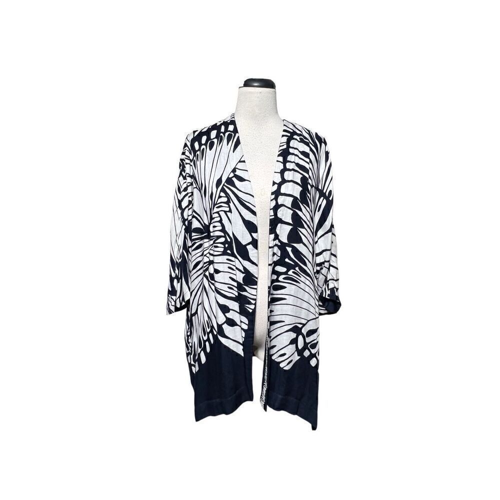 Chico's Blue & White Floral Print Knit Reversible Shrug Size Small/Medium